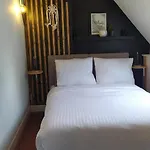 Апартаменты Loft De La Raquette *