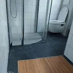 Апартаменты Loft De La Raquette *